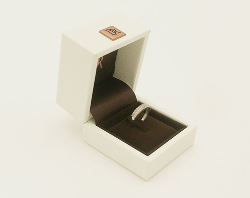 Contenitore di regalo su ordinazione di sostegno di lusso squisito bianco puro di Ring Jewelry Box Velvet Lining