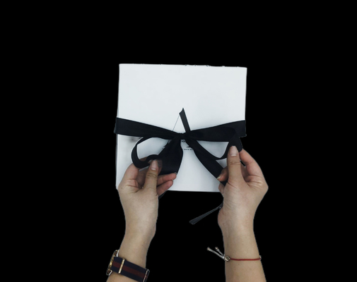 Doppio imballaggio infilato dell'uovo del contenitore di regalo di Natale dei graffiti del popolare di metà di apertura del nastro