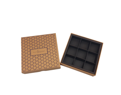 L'esclusiva progetta Logo Clothing Luxury Gift Box per il cliente con il nastro