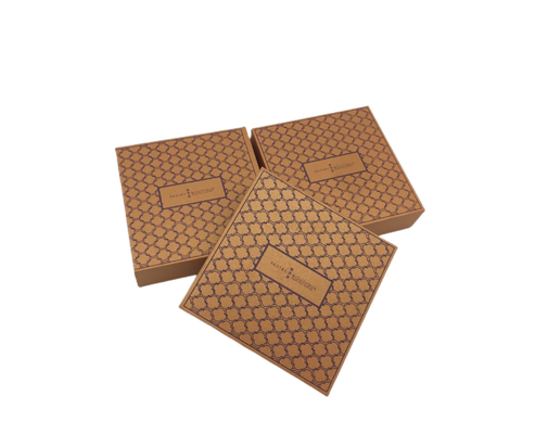 L'esclusiva progetta Logo Clothing Luxury Gift Box per il cliente con il nastro