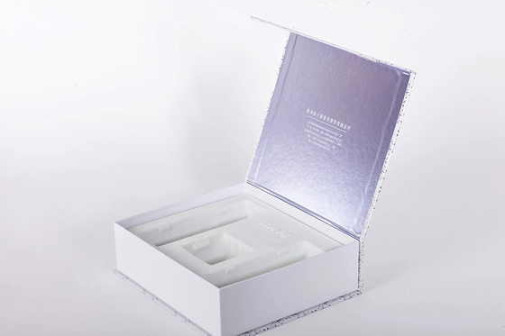 Logo Empty Luxury Cosmetic Packaging su misura inscatola per rossetto